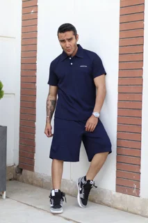 Pullshirt and shorts set