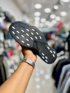 کفش ادیداس ادزیرو